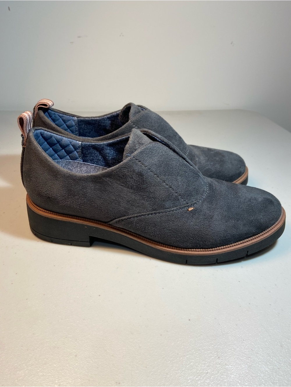 Dr. Scholl’s  Gray Suede Slip-On Loafers SZ 6